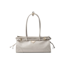 Кожаная средняя сумка Prada